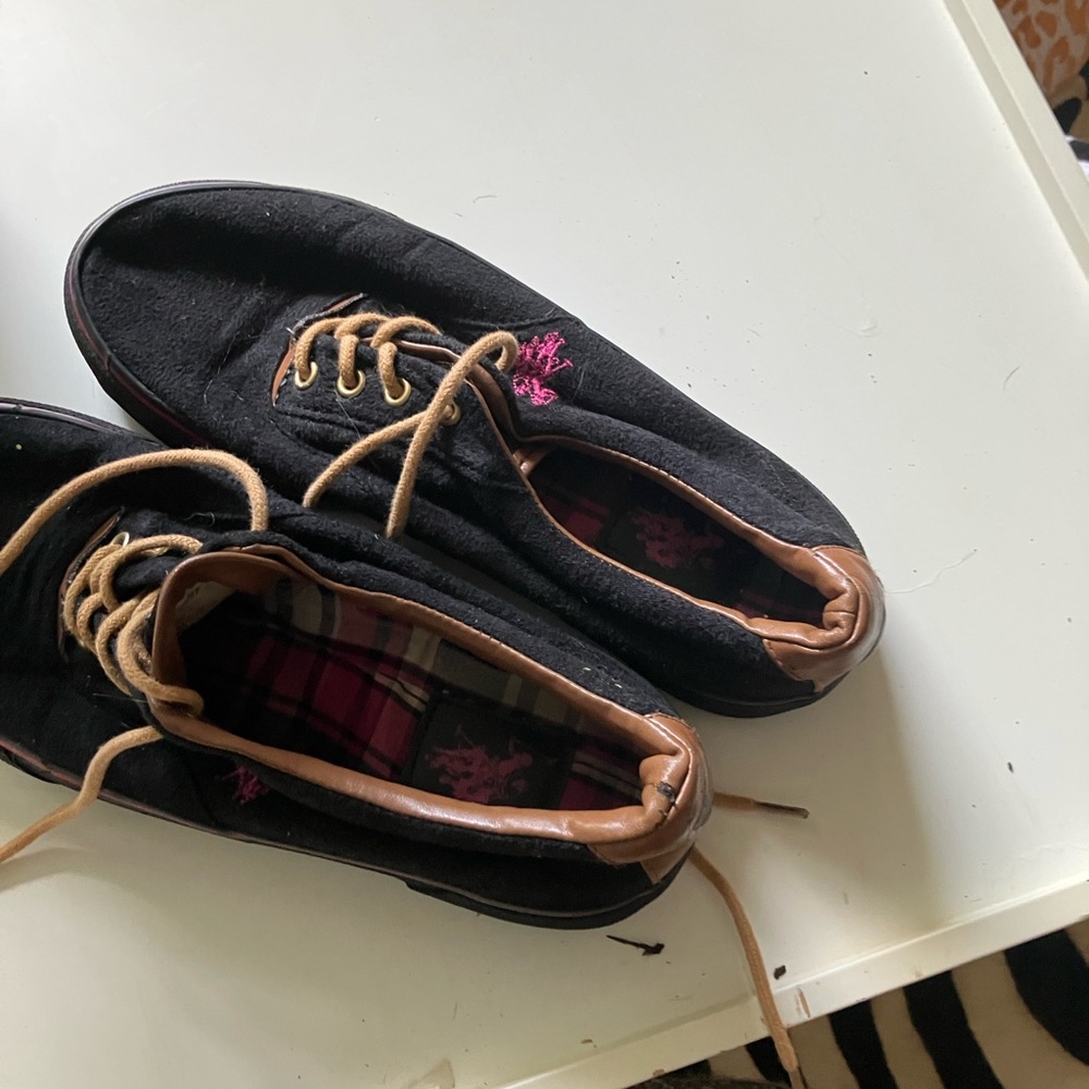 Stylish Black and Pink Women's Shoes